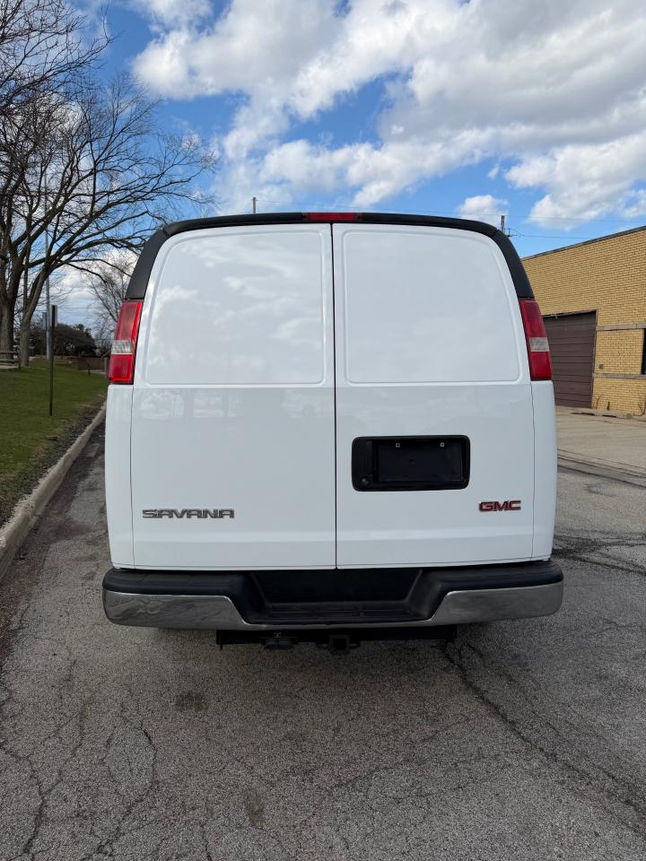 GMC Savana G2500 Extended Cargo 2017