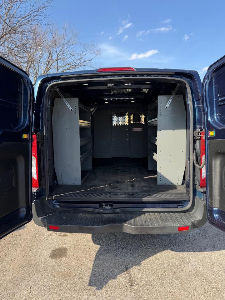 Ford Transit 250 Van Low Roof 60/40 Pass. 148-in. WB 2017