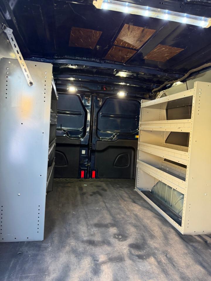 Ford Transit 250 Van Low Roof 60/40 Pass. 148-in. WB 2017