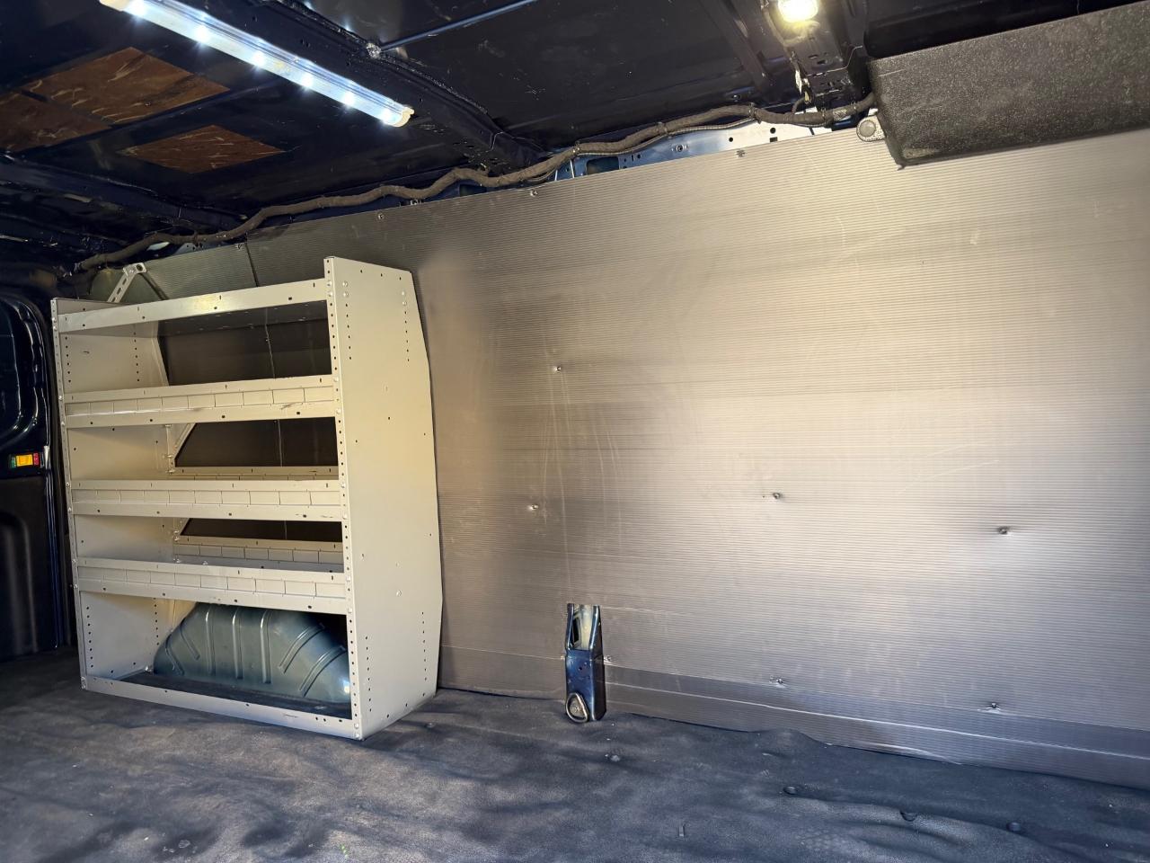 Ford Transit 250 Van Low Roof 60/40 Pass. 148-in. WB 2017