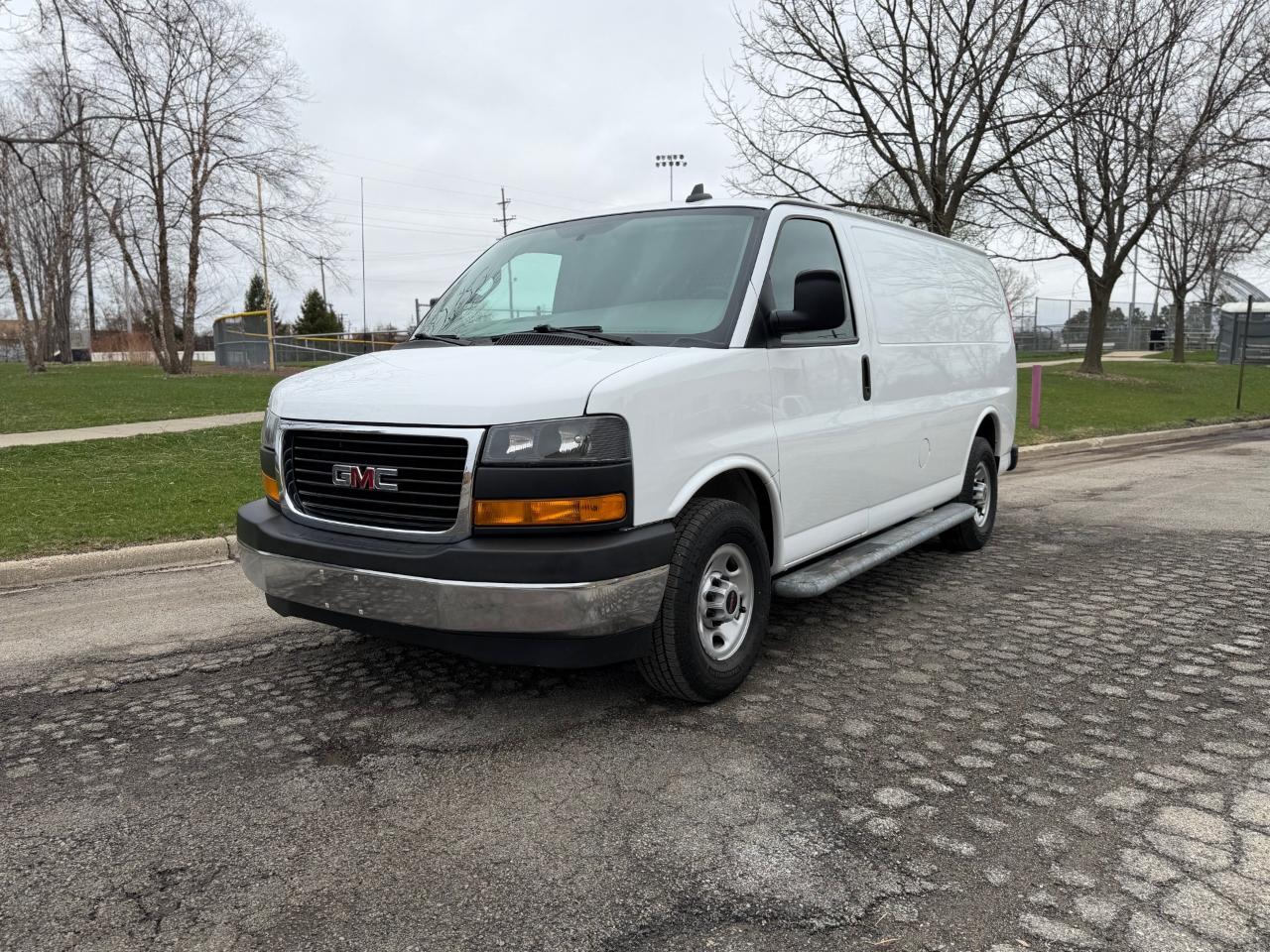 GMC Savana G2500 Cargo 2020