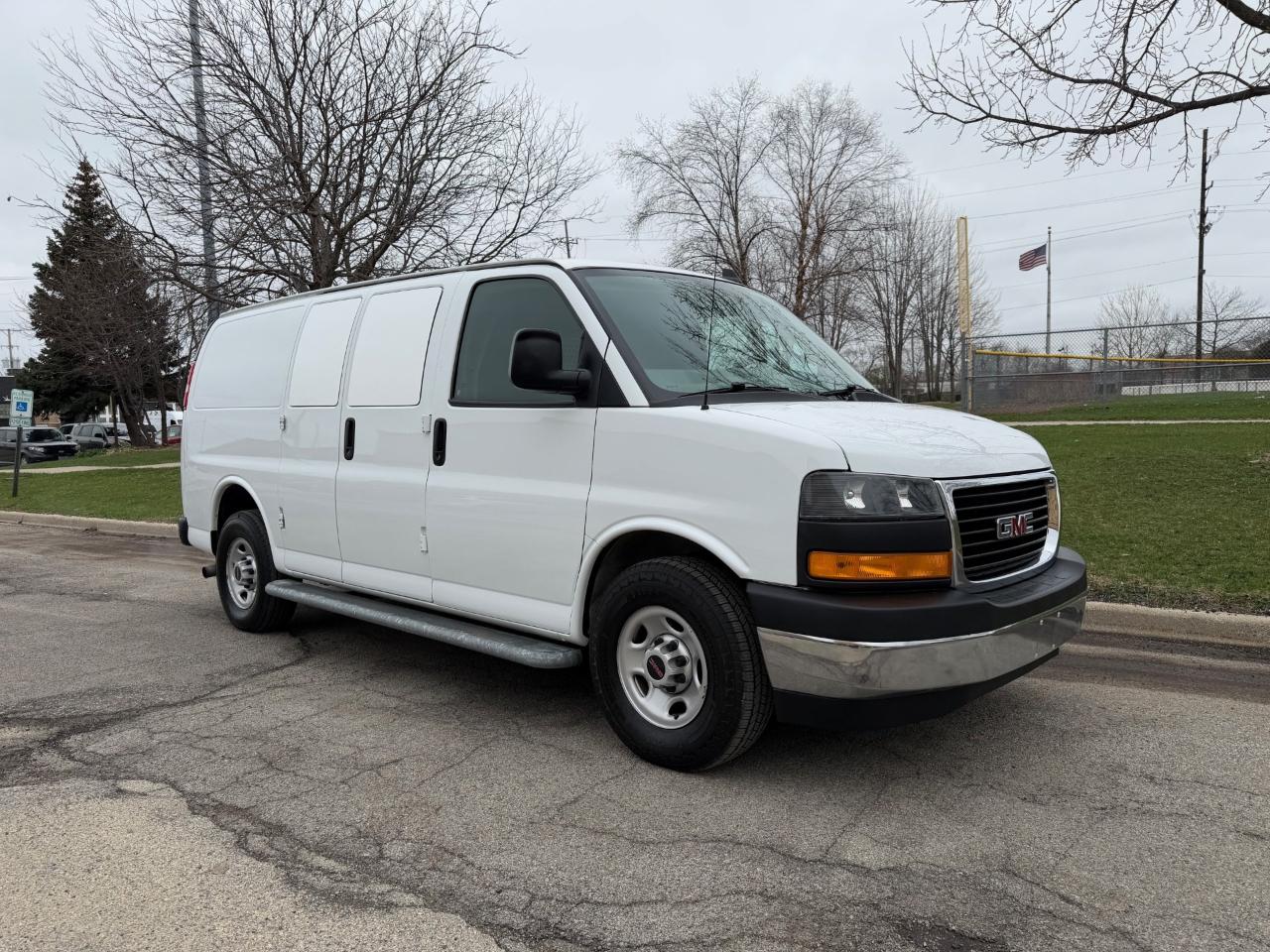 GMC Savana G2500 Cargo 2020