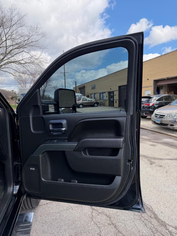 Chevrolet Silverado 1500 LT Crew Cab 4WD 2015