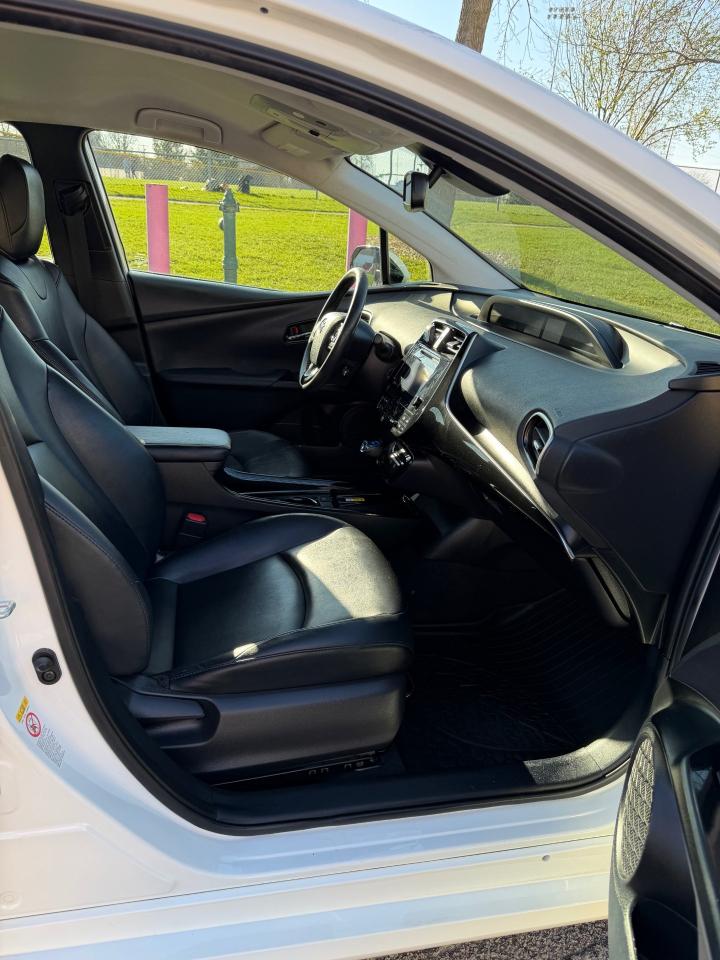 Toyota Prius XLE 2019