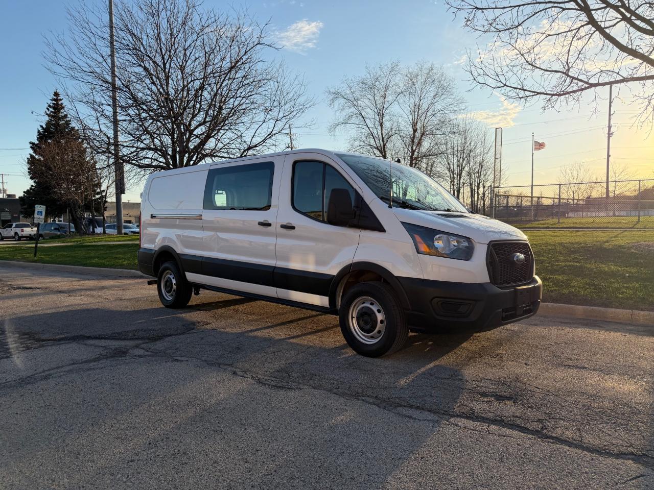 Ford Transit 150 Van Low Roof w/Sliding Pass. 148-in. WB 2021