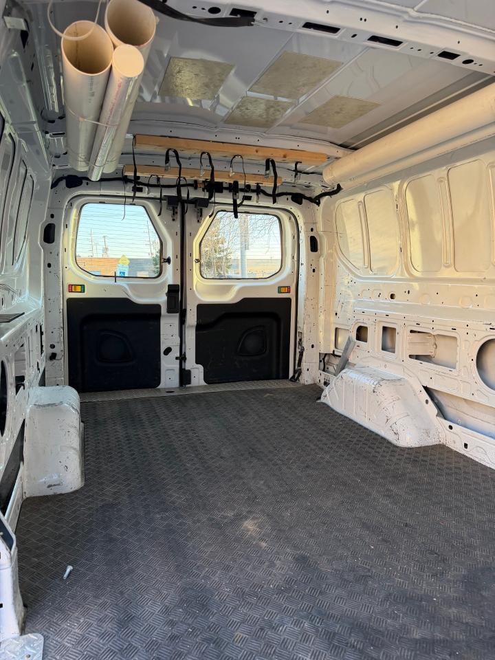 Ford Transit 150 Van Low Roof w/Sliding Pass. 148-in. WB 2021