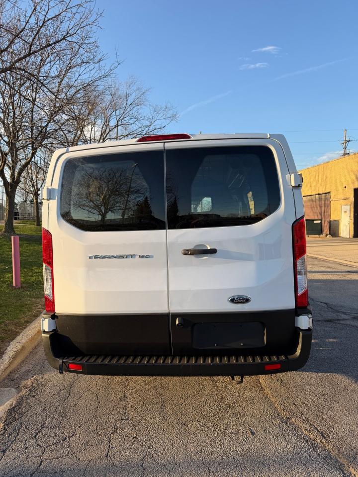 Ford Transit 150 Van Low Roof w/Sliding Pass. 148-in. WB 2021