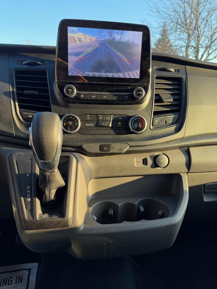 Ford Transit 150 Van Low Roof w/Sliding Pass. 148-in. WB 2021