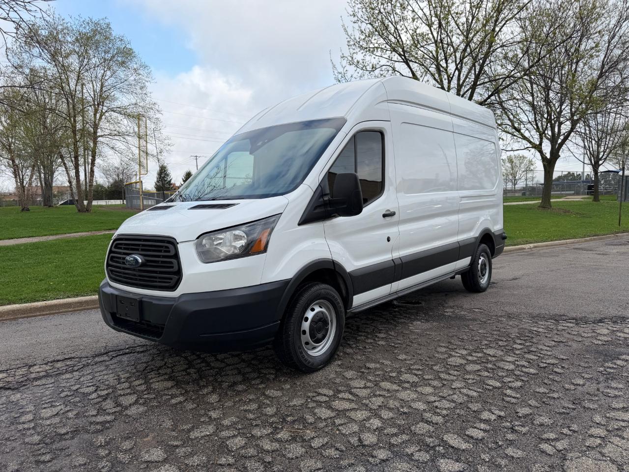 Ford Transit 250 Van High Roof w/Sliding Pass. 148-in. WB 2018