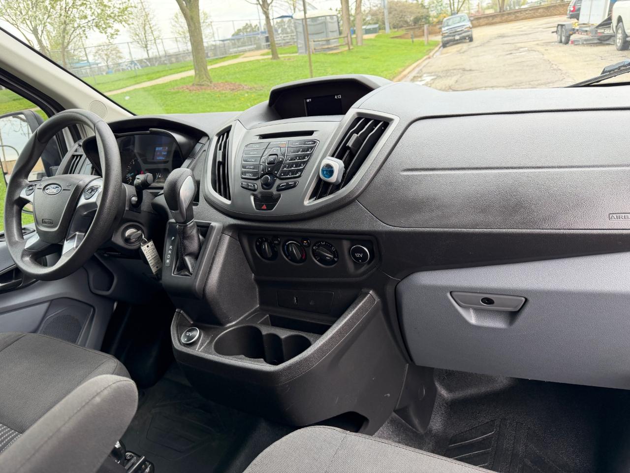 Ford Transit 250 Van High Roof w/Sliding Pass. 148-in. WB 2018