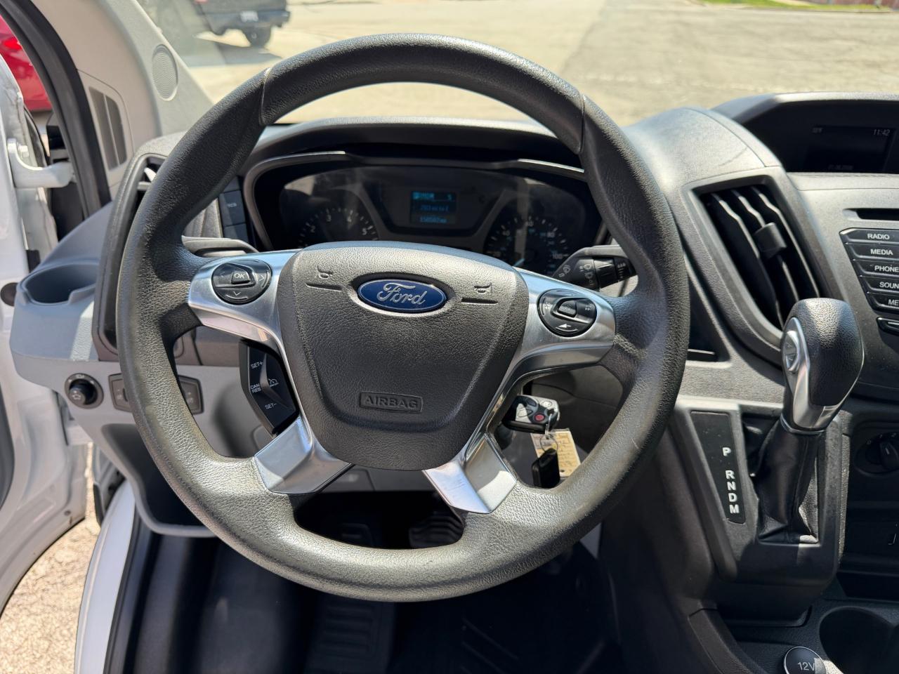 Ford Transit 250 Van Med. Roof w/Sliding Pass. 148-in. WB 2019