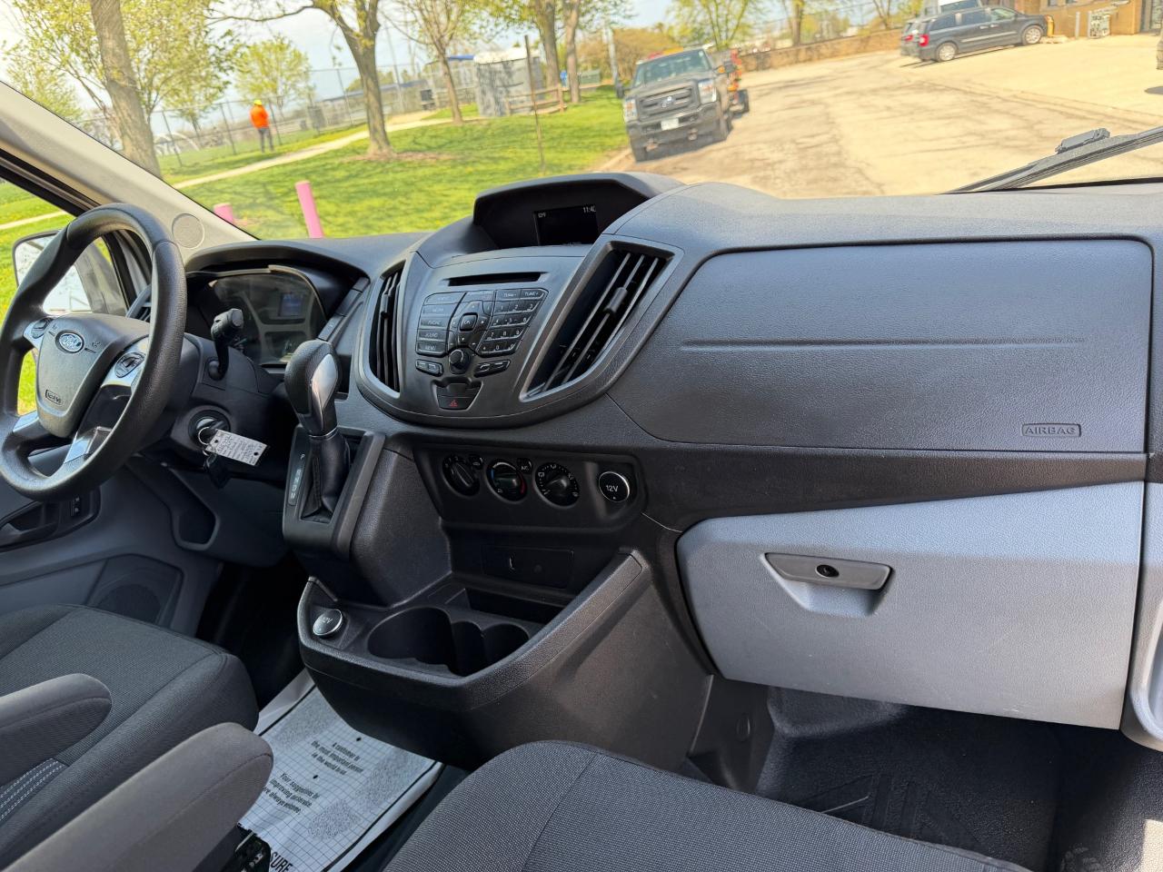 Ford Transit 250 Van Med. Roof w/Sliding Pass. 148-in. WB 2019