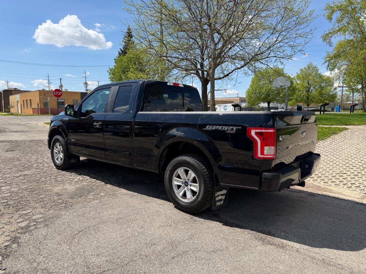 Ford F-150 XL SuperCab 6.5-ft. Bed 4WD 2016