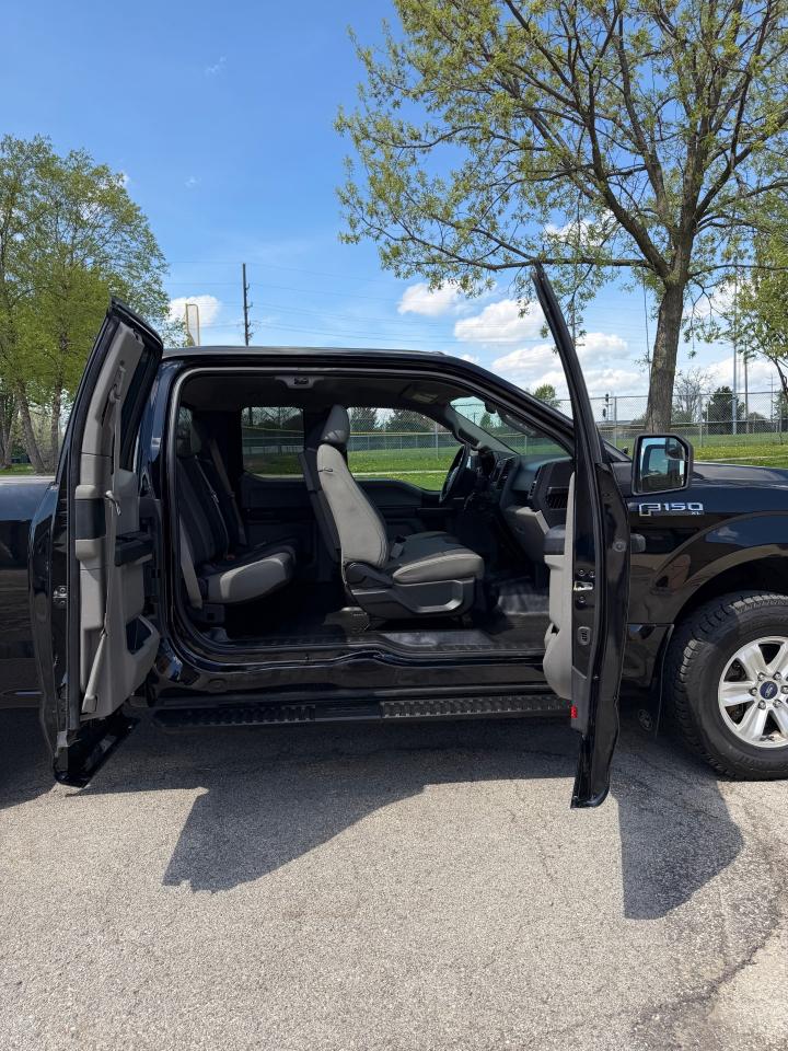 Ford F-150 XL SuperCab 6.5-ft. Bed 4WD 2016