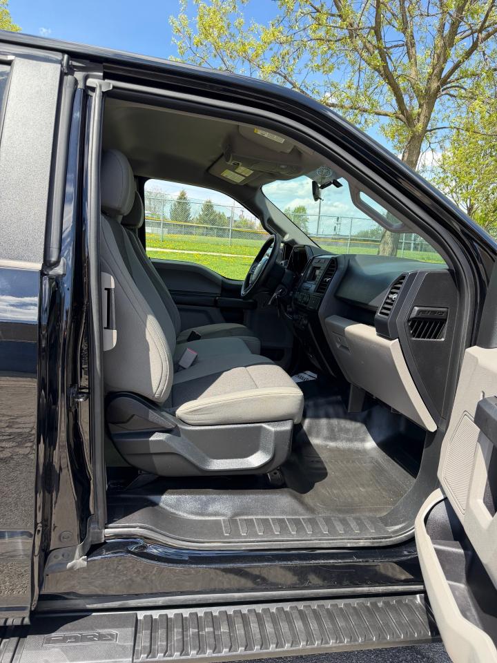 Ford F-150 XL SuperCab 6.5-ft. Bed 4WD 2016