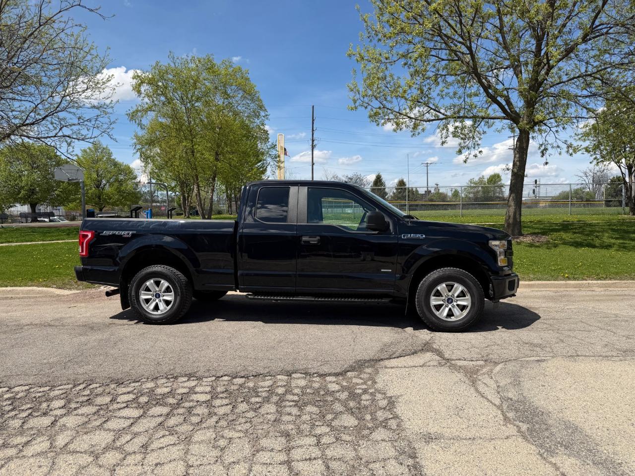 Ford F-150 XL SuperCab 6.5-ft. Bed 4WD 2016