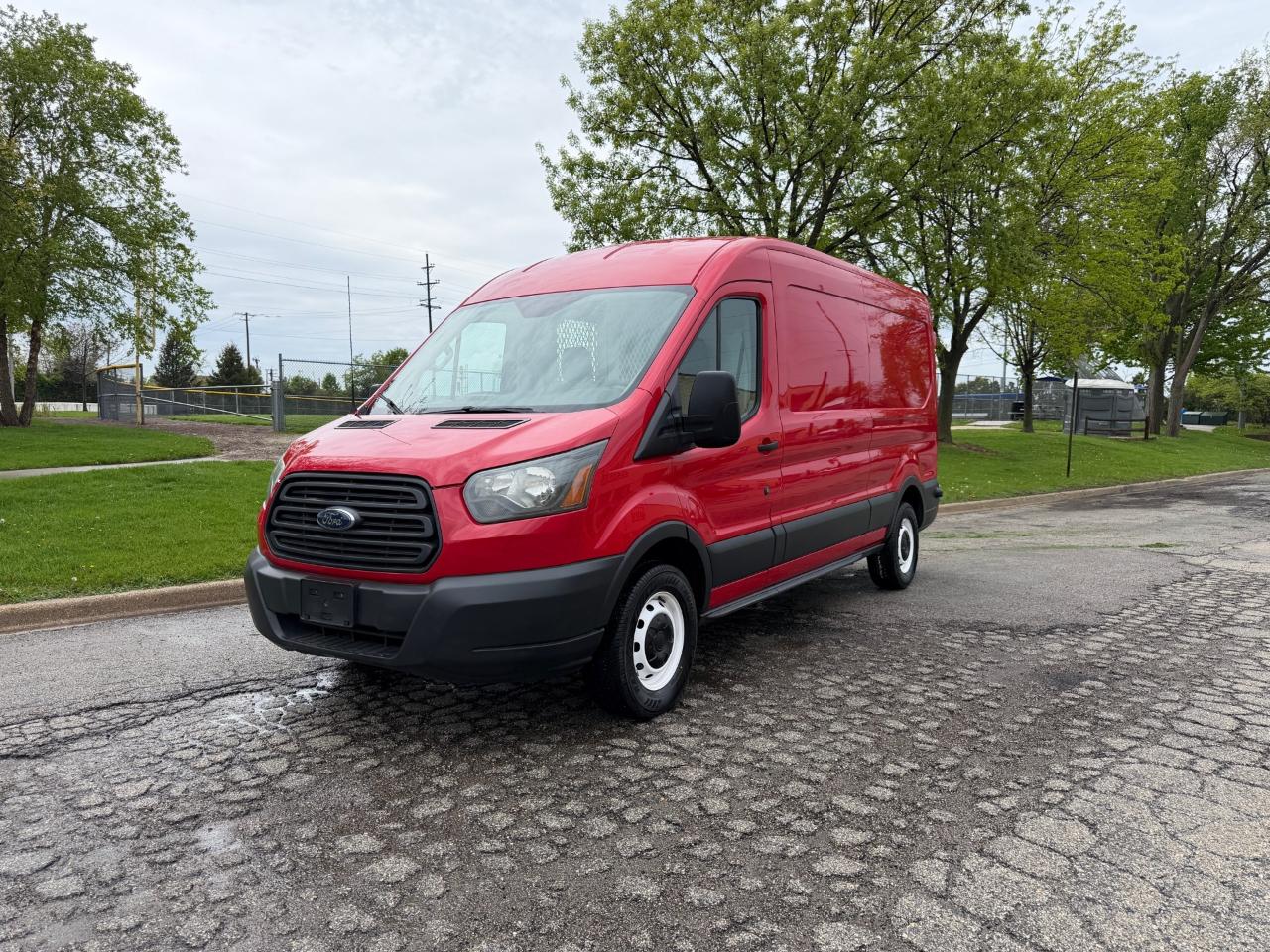 Ford Transit 150 Van Med. Roof w/Sliding Pass. 148-in. WB 2015