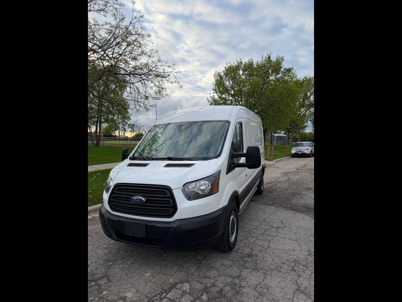 Ford Transit 350 Van Med. Roof w/Sliding Pass. 148-in. WB 2019