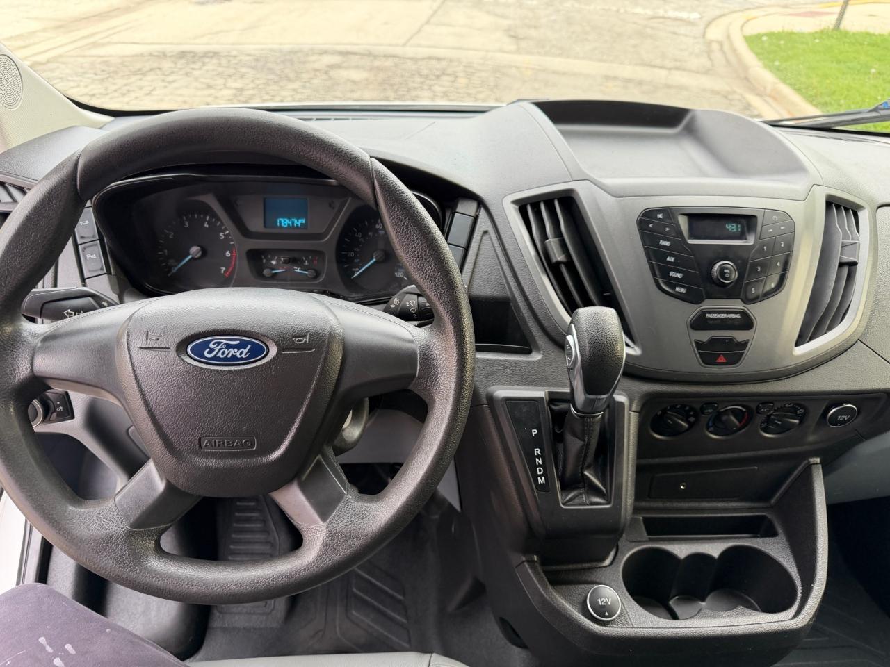 Ford Transit 350 Van Med. Roof w/Sliding Pass. 148-in. WB 2019