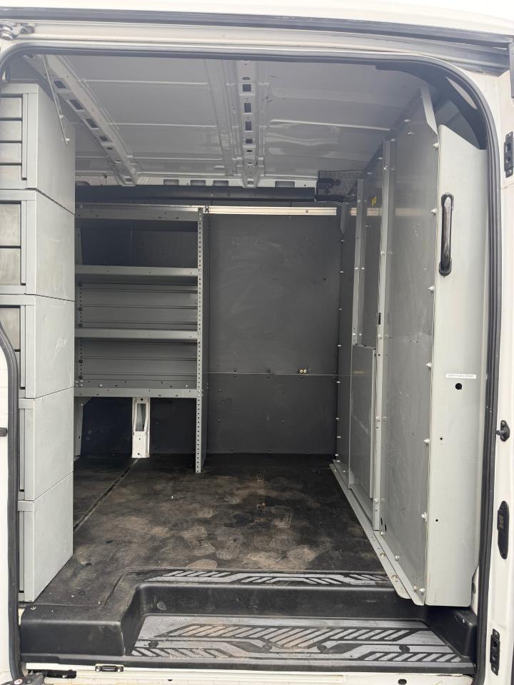 Ford Transit 350 Van Med. Roof w/Sliding Pass. 148-in. WB 2019