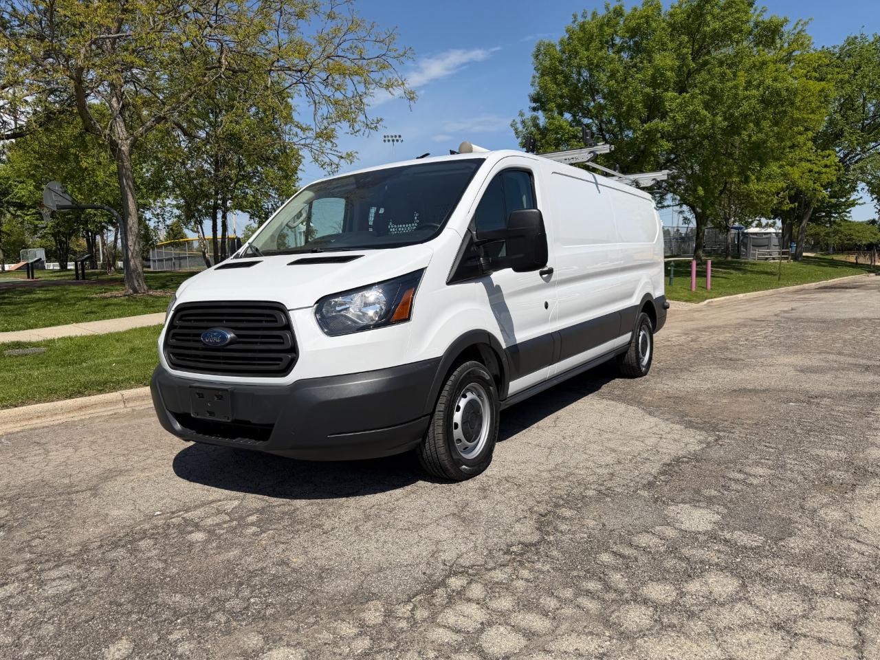 Ford Transit 150 Van Low Roof w/Sliding Pass. 148-in. WB 2018