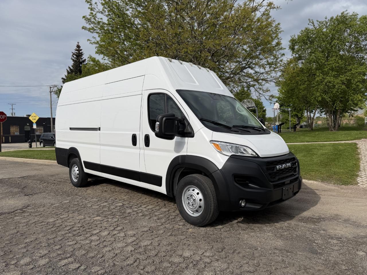 RAM Promaster 3500 Super High Roof 2023
