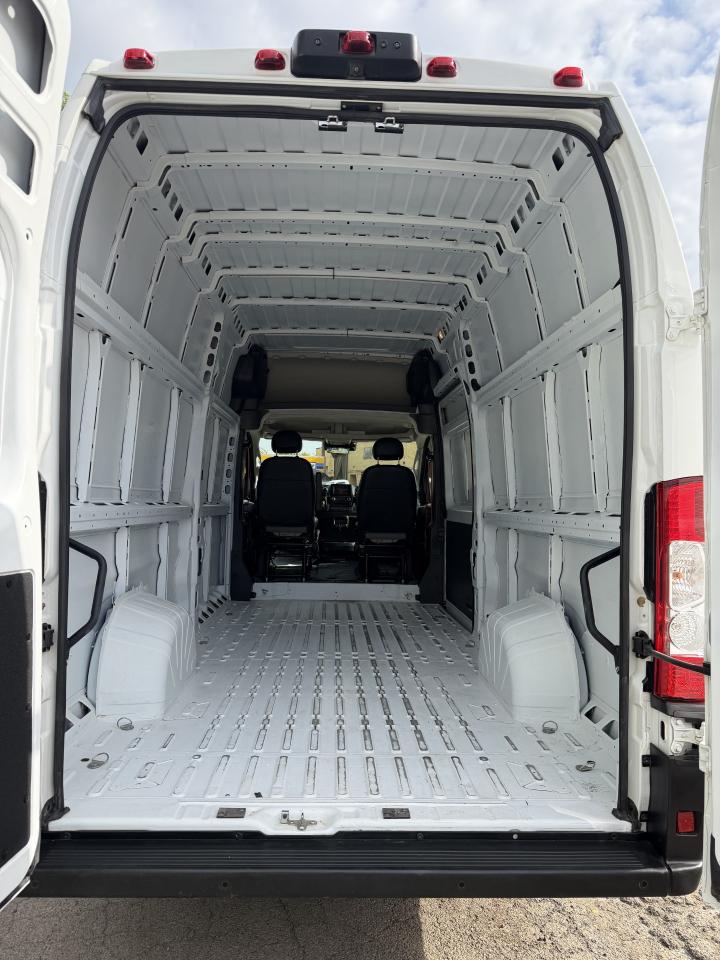RAM Promaster 3500 Super High Roof 2023