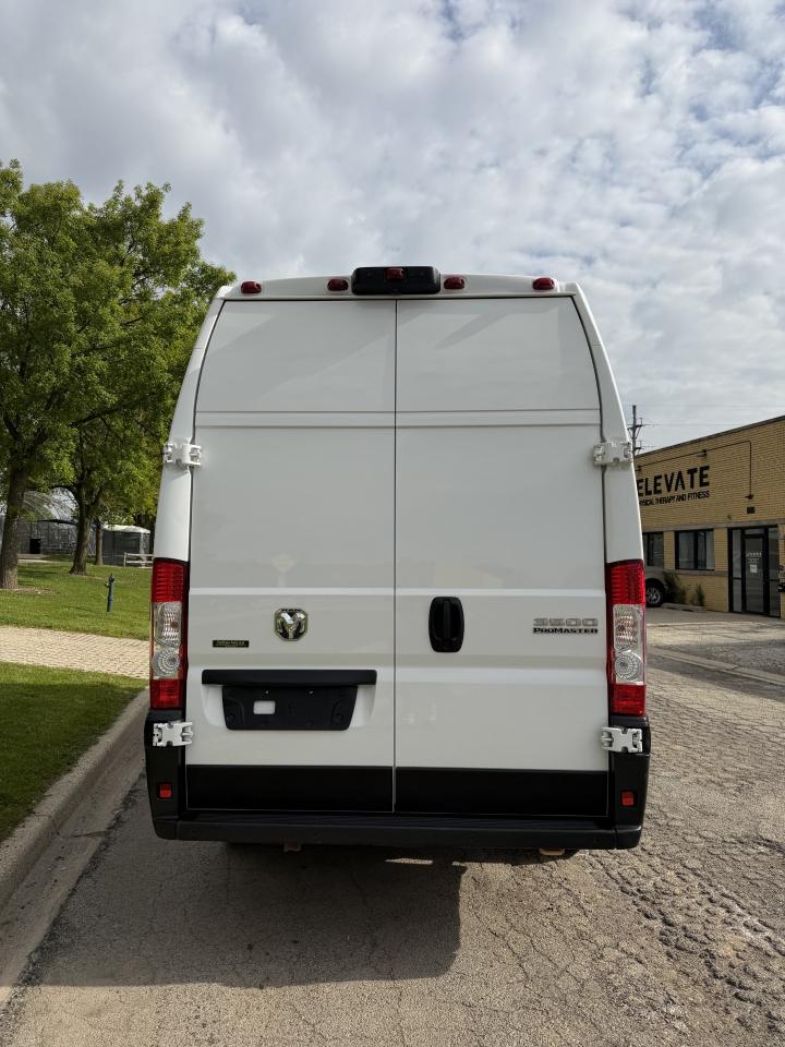 RAM Promaster 3500 Super High Roof 2023