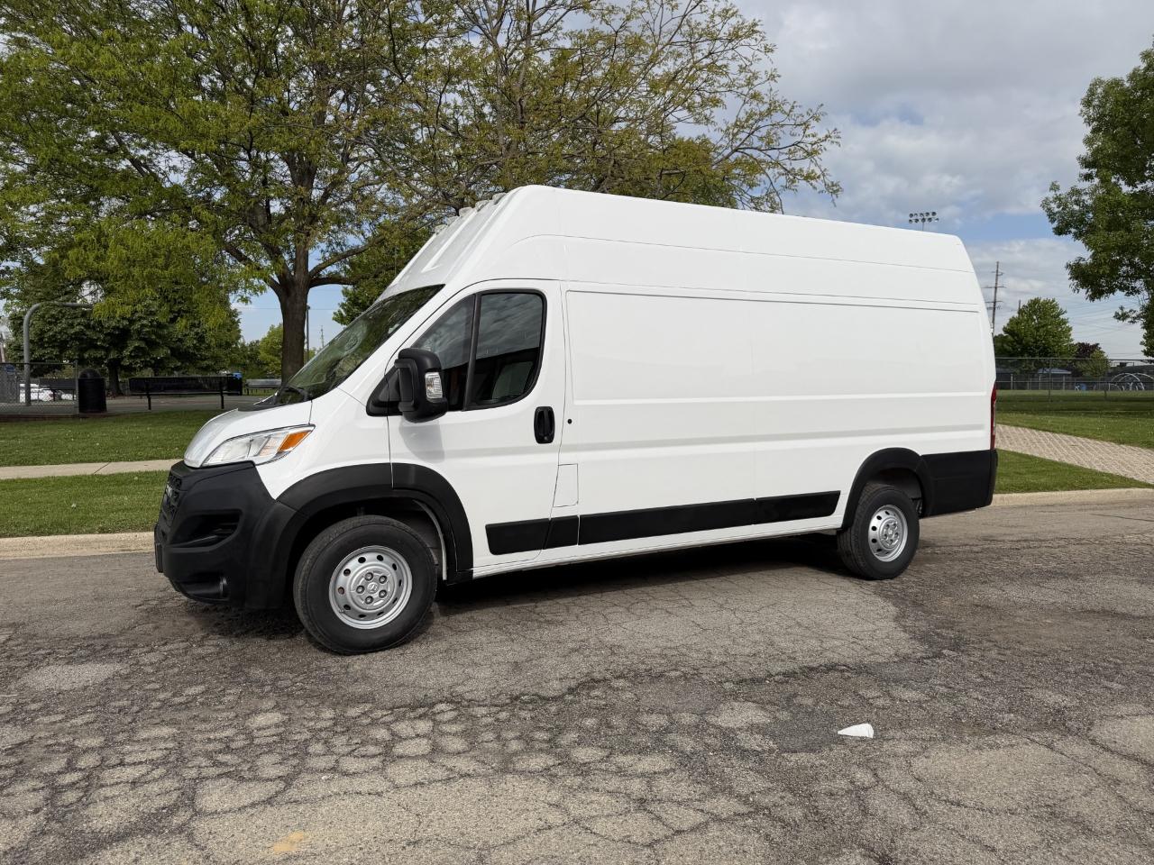 RAM Promaster 3500 Super High Roof 2023