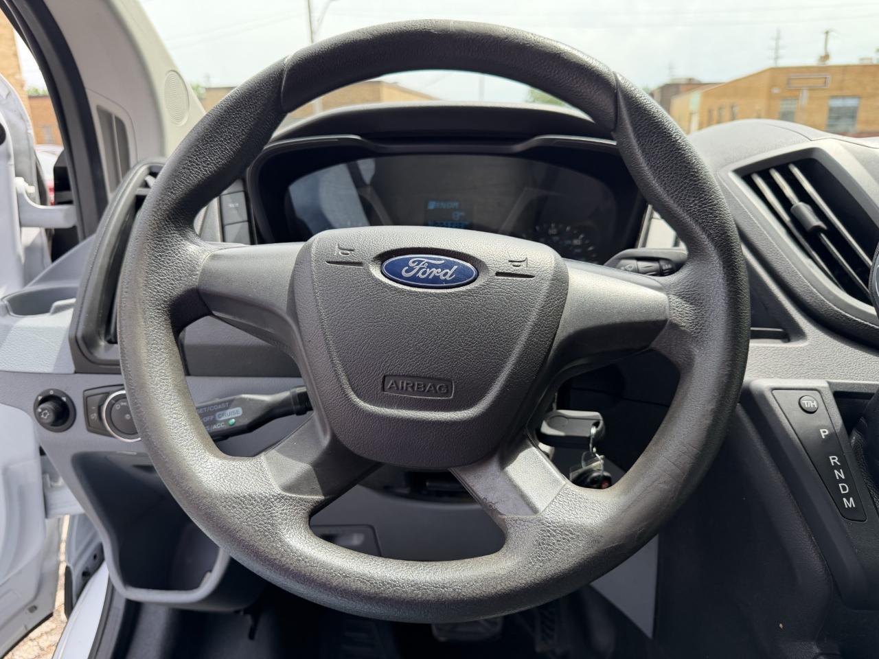 Ford Transit 250 Van Low Roof 60/40 Pass. 148-in. WB 2018