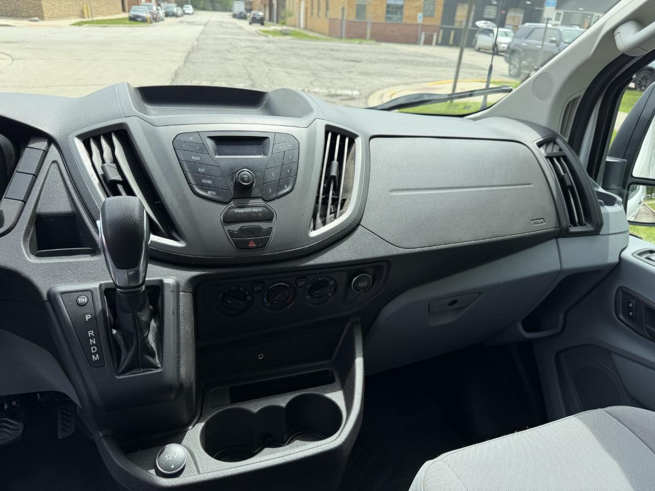 Ford Transit 250 Van Low Roof 60/40 Pass. 148-in. WB 2018