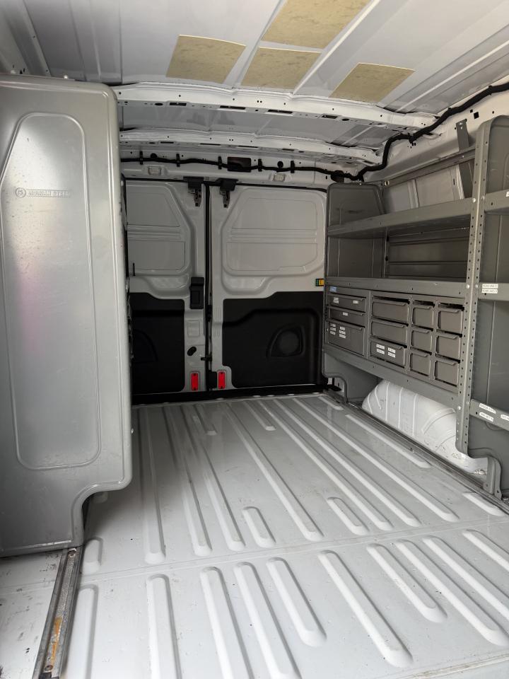 Ford Transit 250 Van Low Roof 60/40 Pass. 148-in. WB 2018