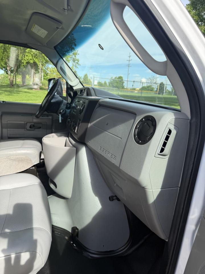 Ford Econoline  2019
