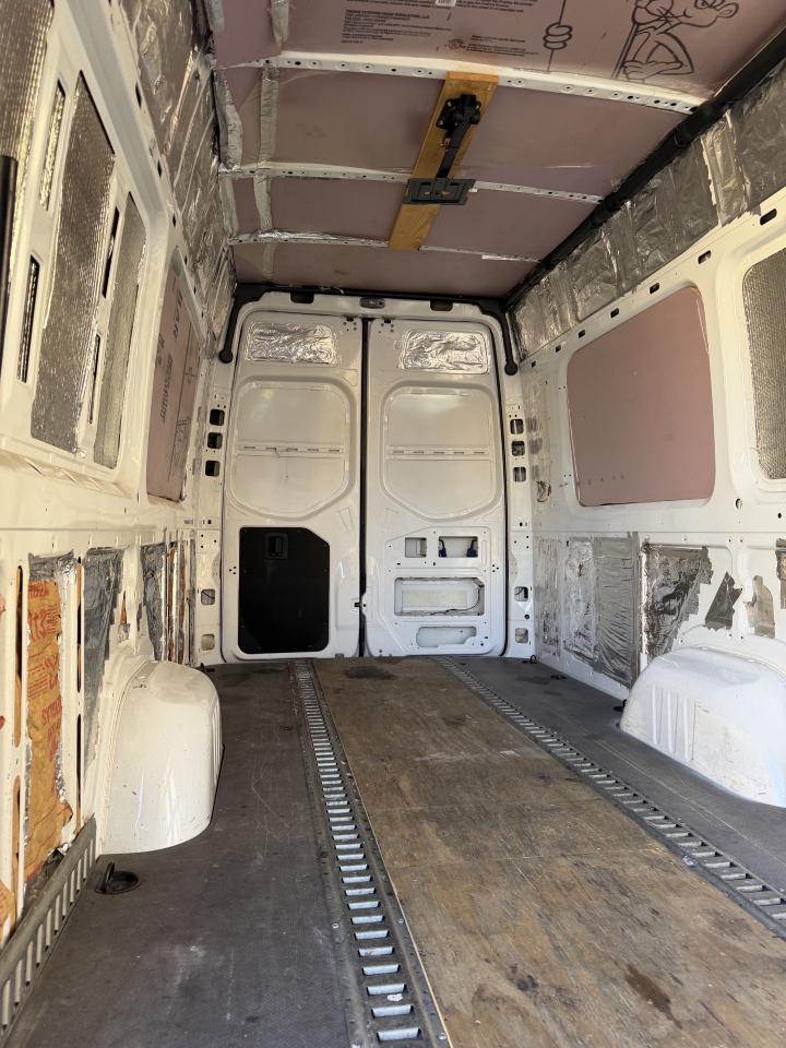 Mercedes-Benz Sprinter 2500 170-in. WB 2023
