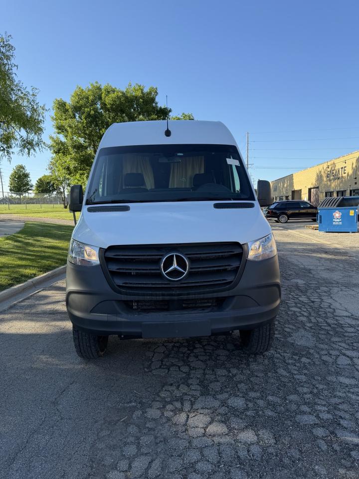 Mercedes-Benz Sprinter 2500 170-in. WB 2023