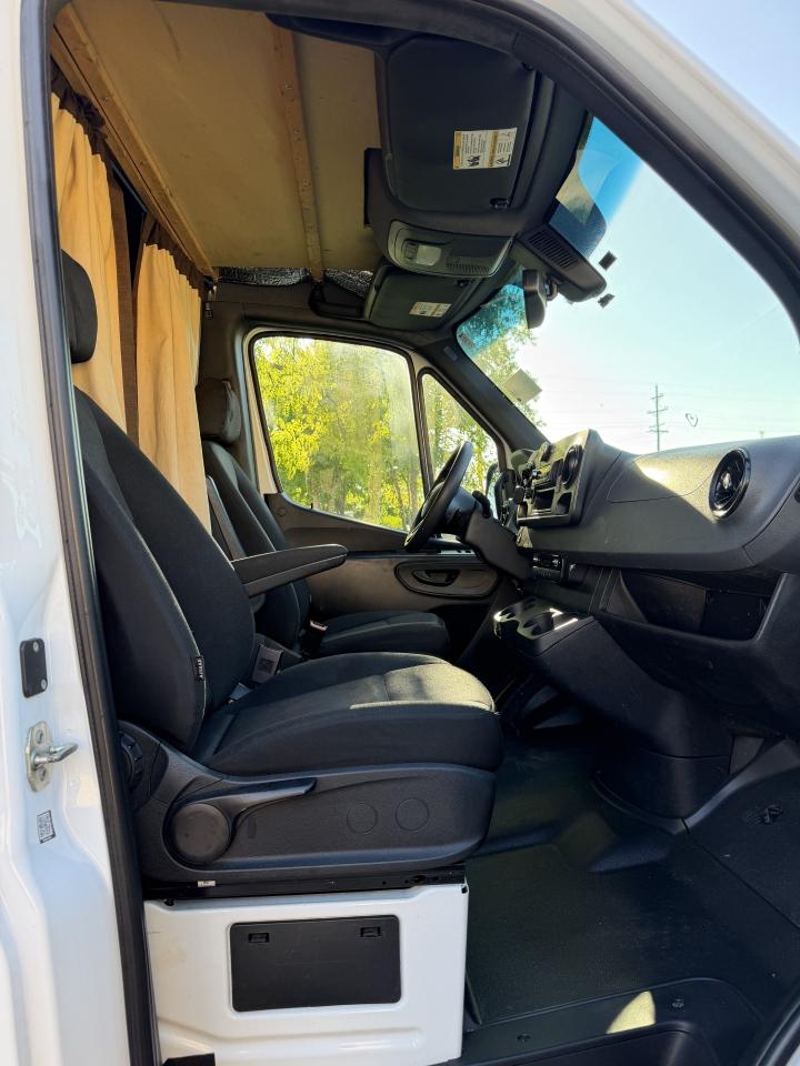 Mercedes-Benz Sprinter 2500 170-in. WB 2023