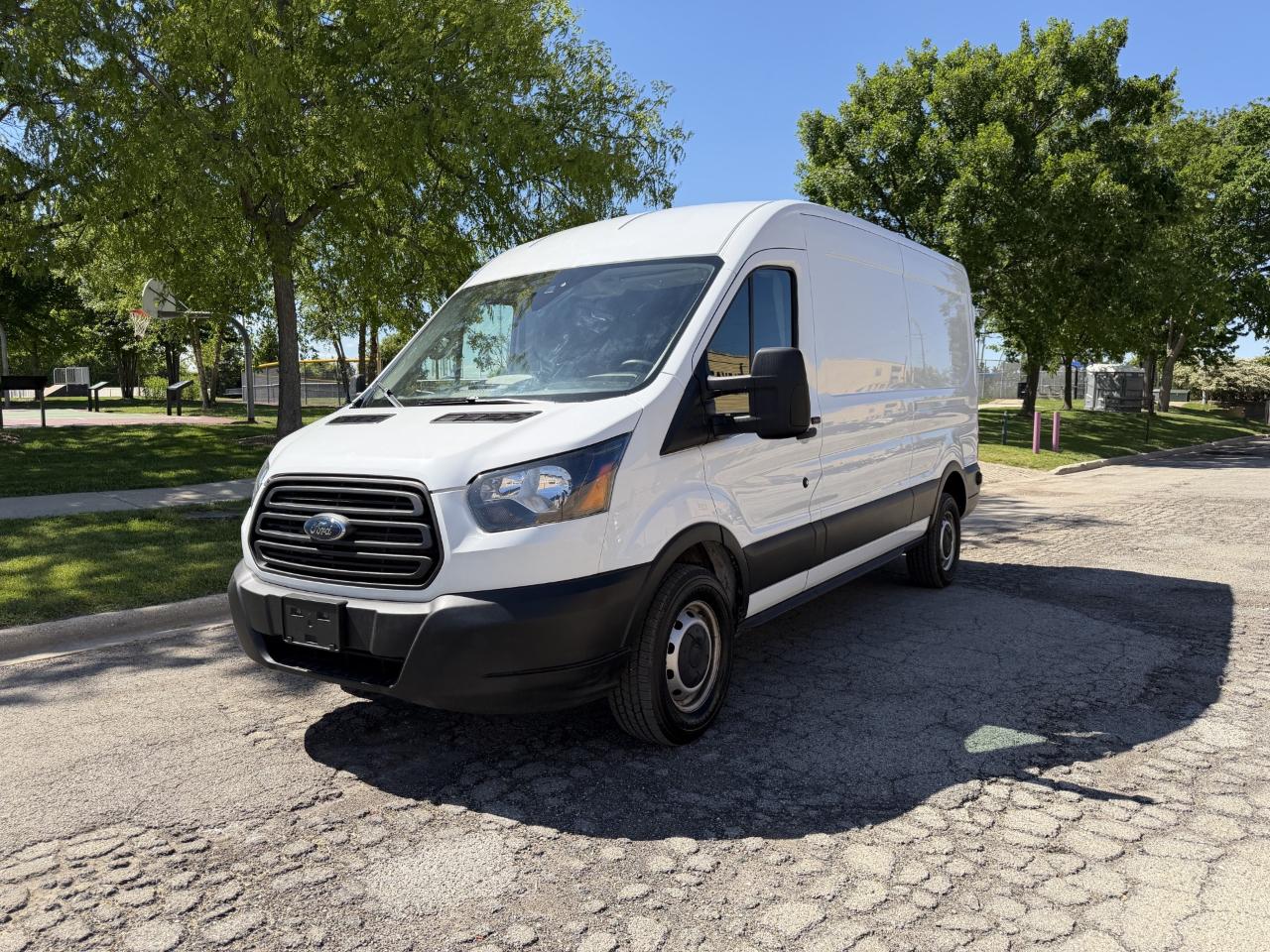 Ford Transit 350 Van Med. Roof w/Sliding Pass. 148-in. WB 2019