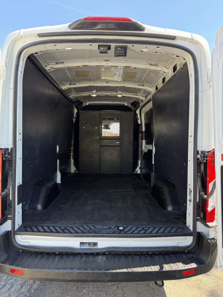 Ford Transit 350 Van Med. Roof w/Sliding Pass. 148-in. WB 2019