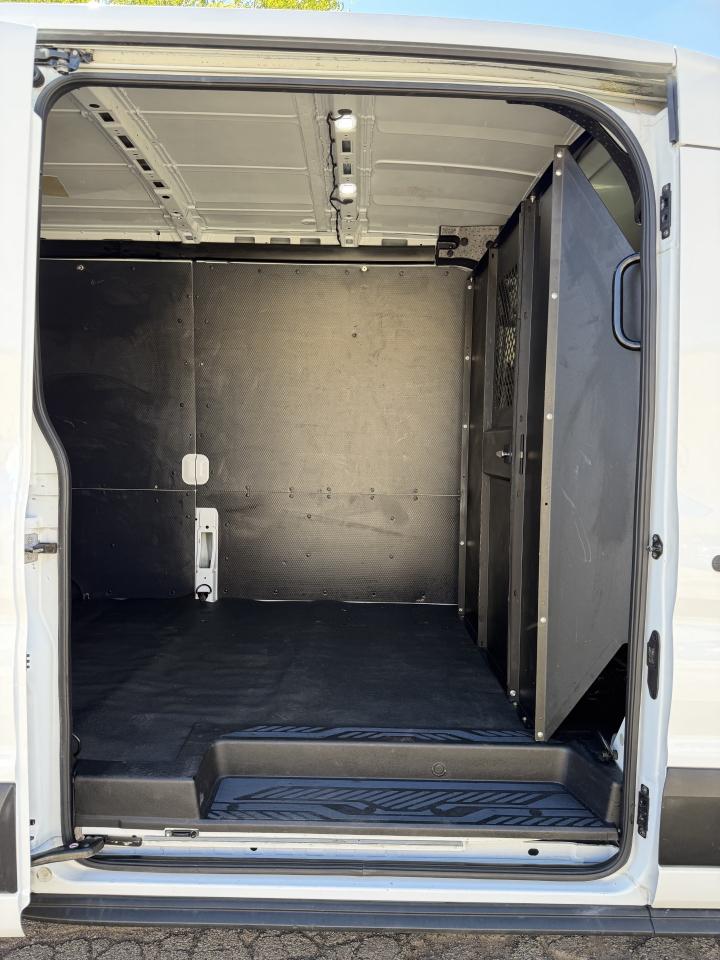 Ford Transit 350 Van Med. Roof w/Sliding Pass. 148-in. WB 2019