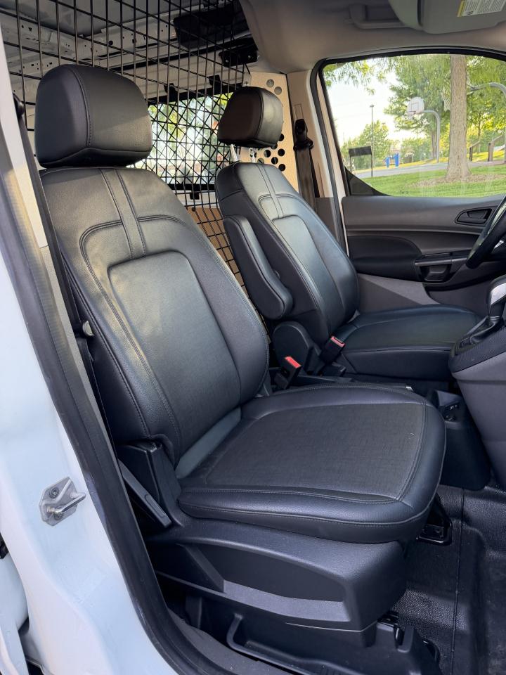 Ford Transit Connect Cargo Van XL LWB 2022