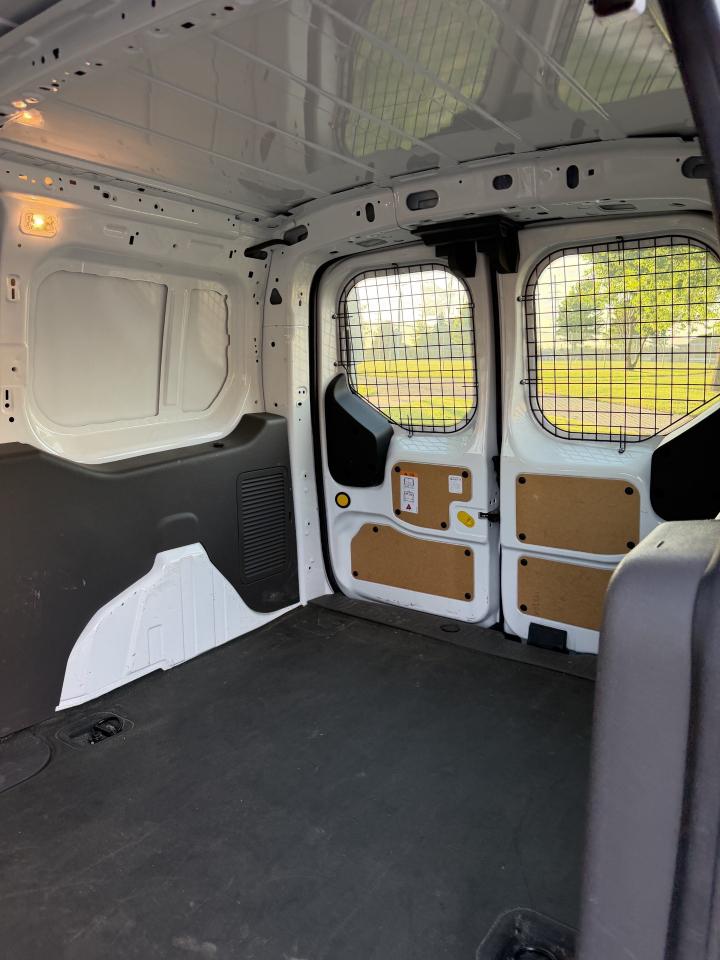 Ford Transit Connect Cargo Van XL LWB 2022