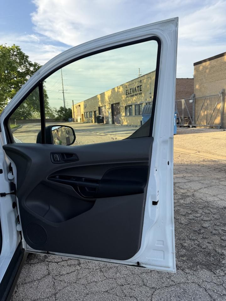 Ford Transit Connect Cargo Van XL LWB 2022