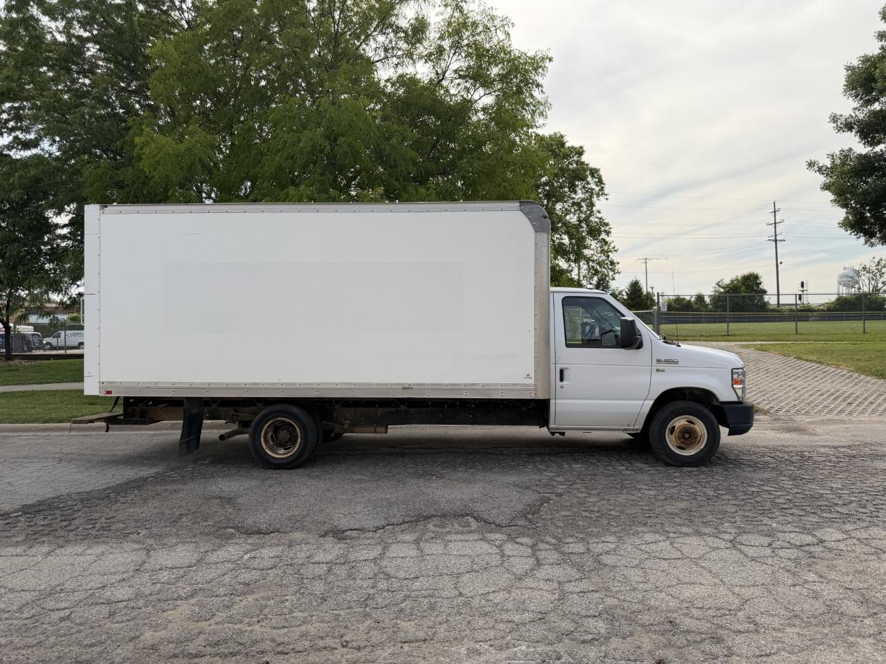 Ford Econoline E350 Super Duty 2019