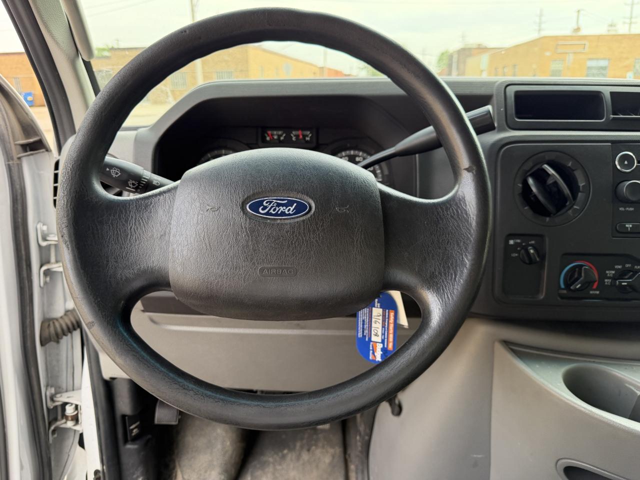 Ford Econoline E350 Super Duty 2019