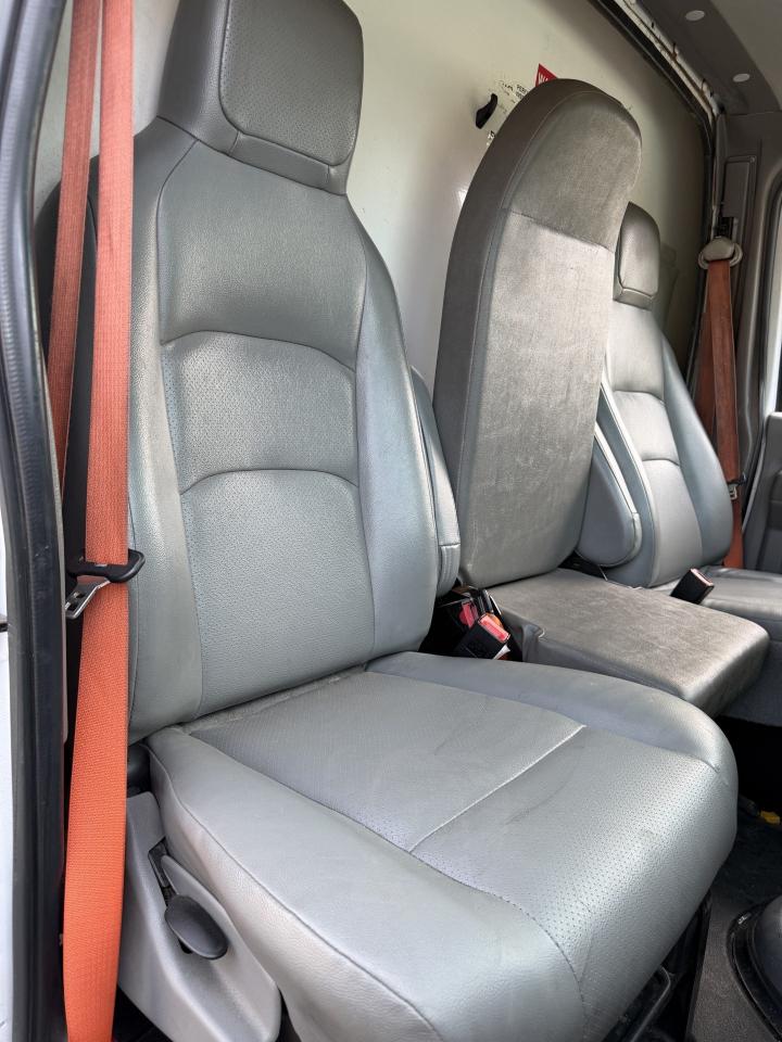 Ford Econoline E350 Super Duty 2019
