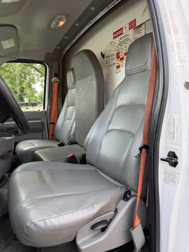 Ford Econoline E350 Super Duty 2019
