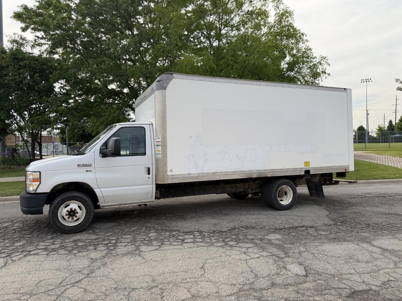Ford Econoline E350 Super Duty 2019