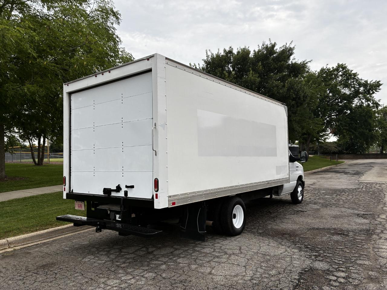 Ford Econoline E350 Super Duty 2019