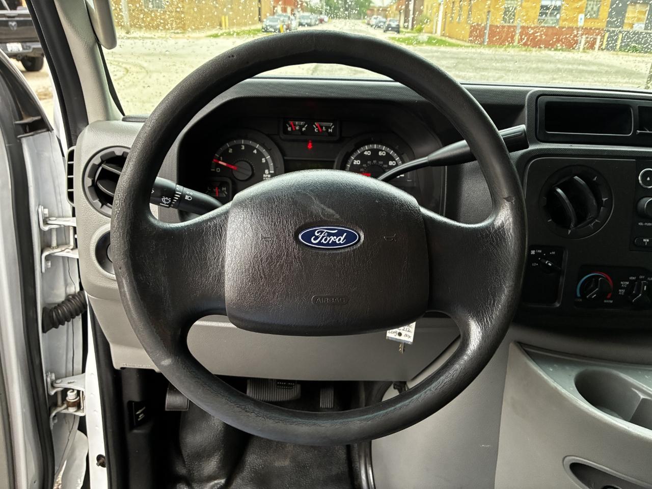 Ford Econoline E350 Super Duty 2019
