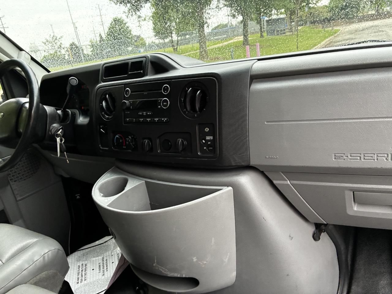 Ford Econoline E350 Super Duty 2019